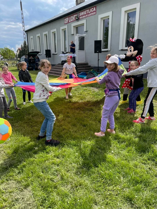 Dzień Dziecka w Lichtach  na wesoło  - Zdjęcie główne