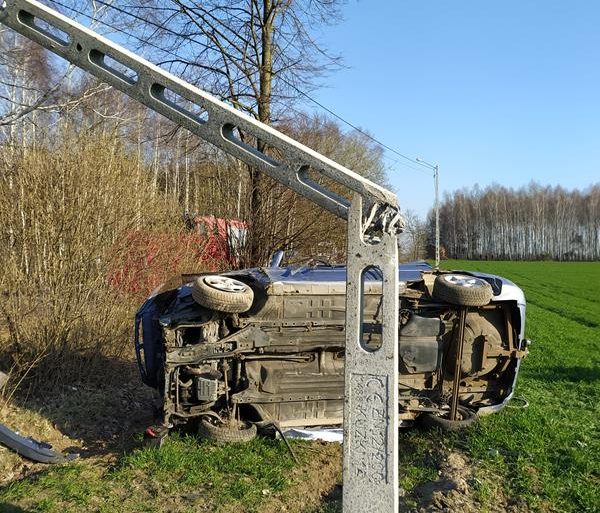 Śmiertelny wypadek w Stoczku w gminie Czemierniki. Zginął młody mężczyzna (aktualizacja, zdjęcia) - Zdjęcie główne