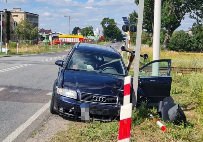 Powiat radzyński: Zasnął za kierownicą i potrącił rowerzystkę. Kobieta w szpitalu - Zdjęcie główne