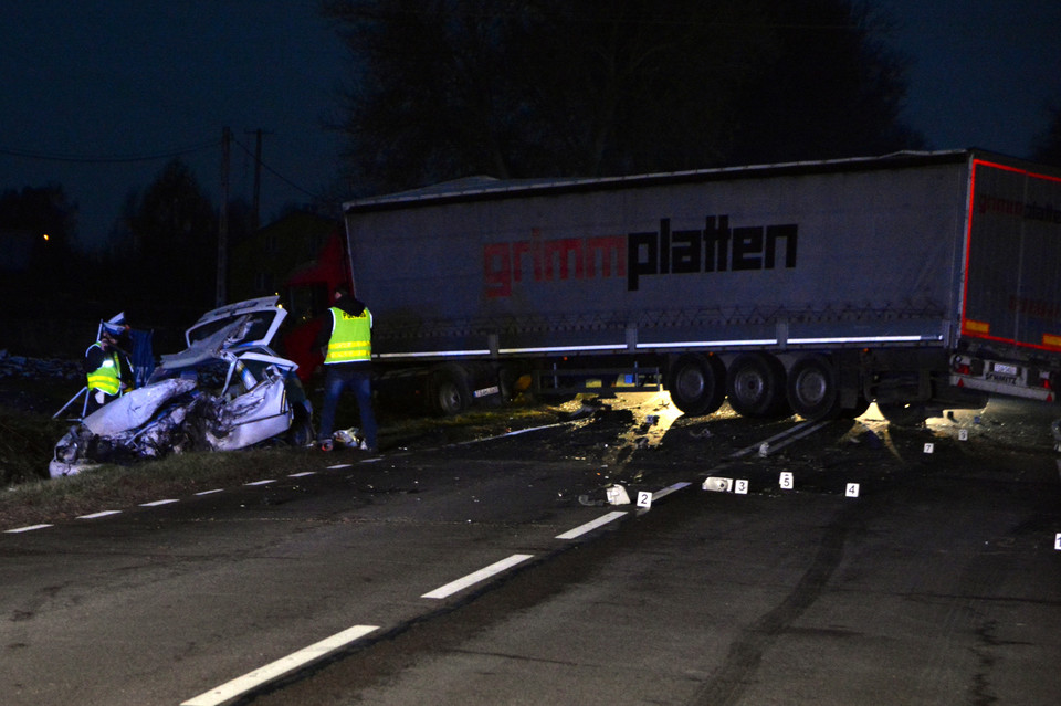 Śmiertelny wypadek na krajowej 19 - stce - Zdjęcie główne