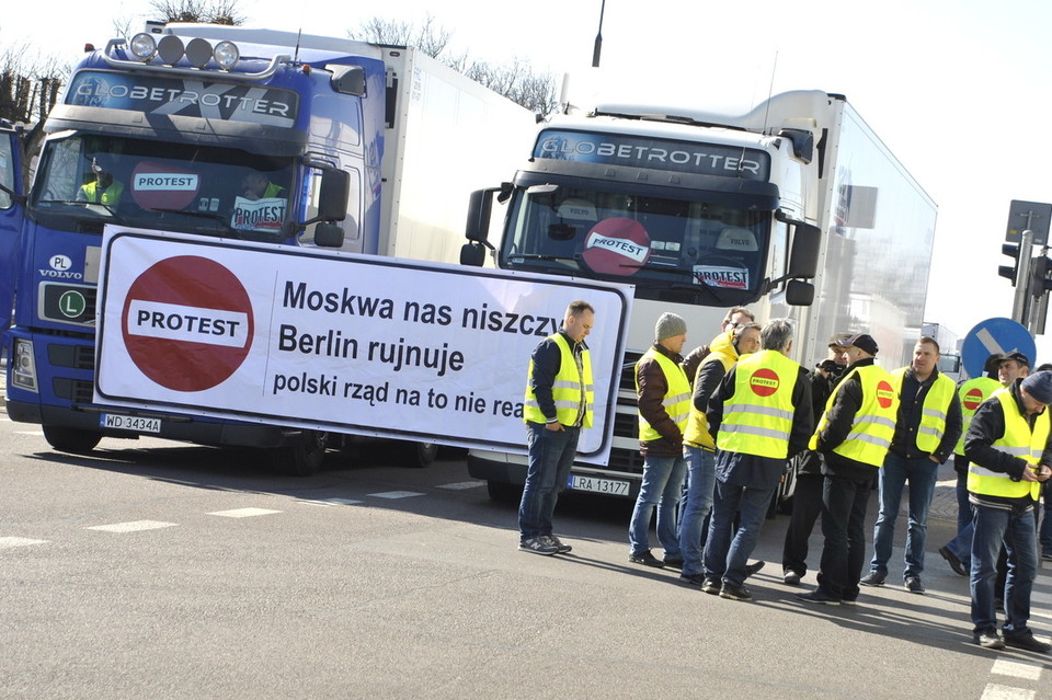 Transportowcy: Moskwa nas blokuje, Berlin rujnuje - Zdjęcie główne