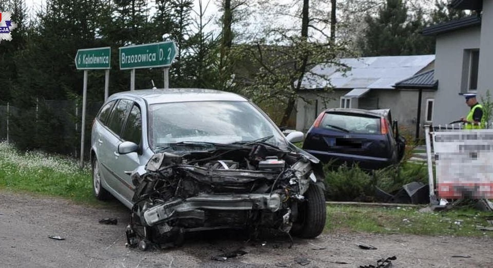 Nie udzielił pierwszeństwa. Spowodował wypadek drogowy - Zdjęcie główne