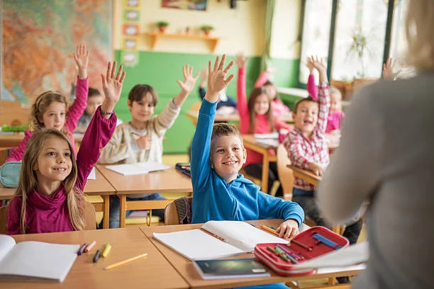 Kraj: Więcej ukraińskich uczniów w szkołach. Minister Czarnek: Nie jesteśmy szkołą, która przenosiłaby system ukraiński do Polski - Zdjęcie główne