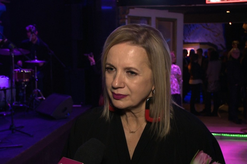 Marzena Rogalska: Gra w teatrze to spełnienie mojego młodzieńczego marzenia. Chciałam być aktorką, śpiewać i grać w filmach - Zdjęcie główne