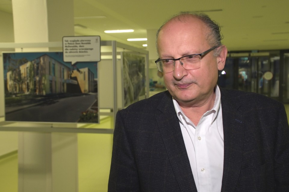 Przy Warszawskim Uniwersytecie Medycznym powstaje drugi w Polsce bezpłatny hotel dla rodzin hospitalizowanych dzieci. Będzie gotowy za rok - Zdjęcie główne