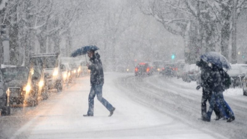 Nadciągają śnieżyce! W środę spadnie do 10 cm śniegu. Wydano ostrzeżenia - Zdjęcie główne