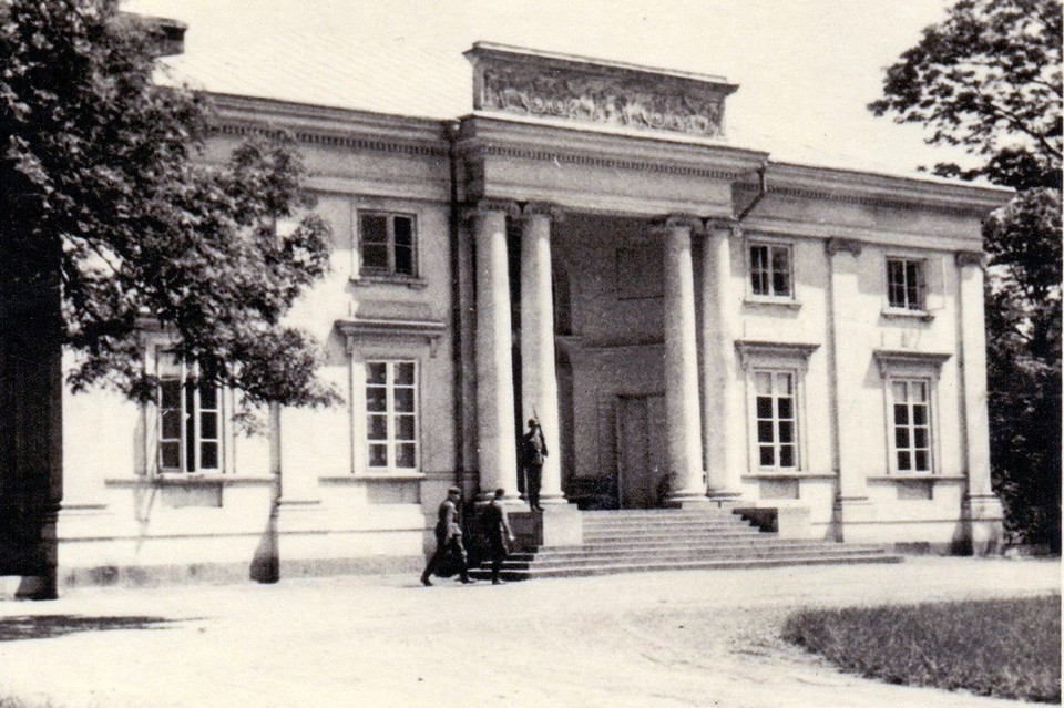 Region w dawnej fotografii: Pałac w Cieleśnicy - Zdjęcie główne