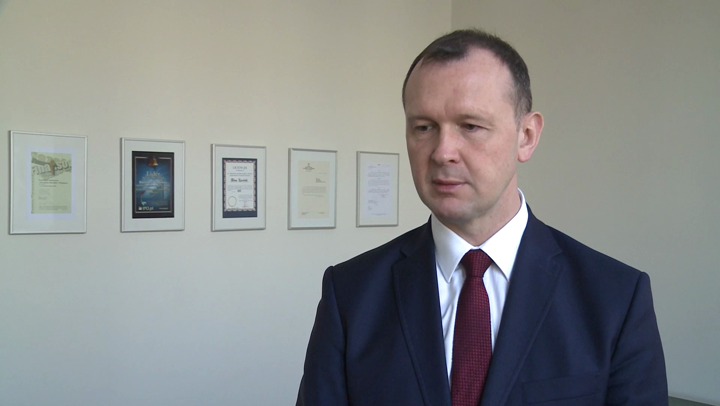 A. Ruciński: Obniżenie wiarygodności kredytowej Polski zwiększy koszt obsługi długu. Już zareagował rynek obligacji skarbowych - Zdjęcie główne
