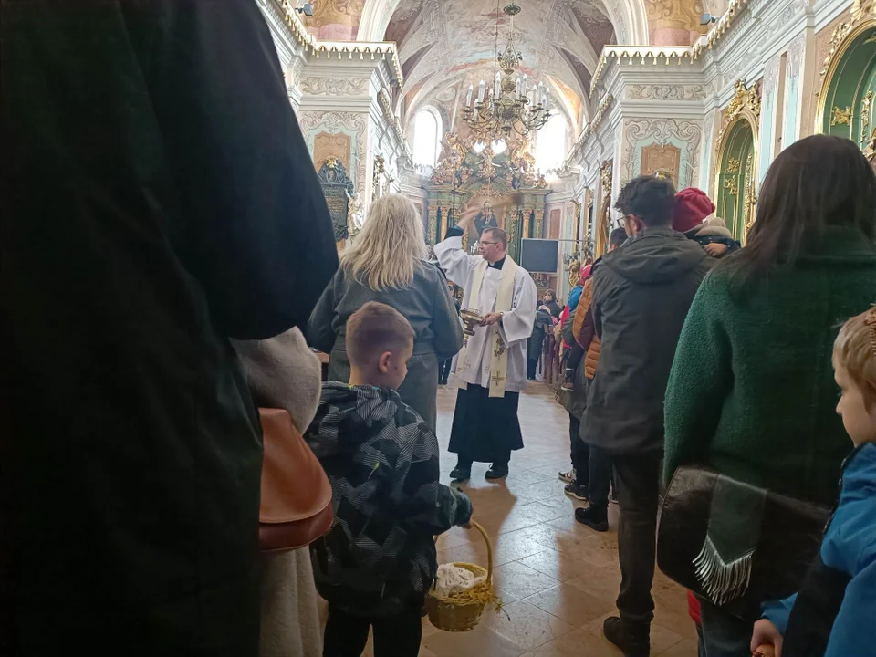 Poświęcenie pokarmów w Chodlu, Opolu Lubelskim, Kole (ZDJĘCIA) - Zdjęcie główne