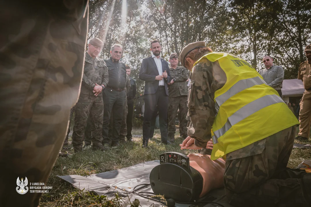 Lubelscy terytorialsi ćwiczyli z innymi służbami. Odwiedził ich wicepremier i szef MON