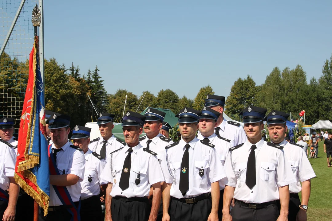 Tłumy na dożynkach w Krzywdzie. Wieńce, turniej sołectw i disco polo