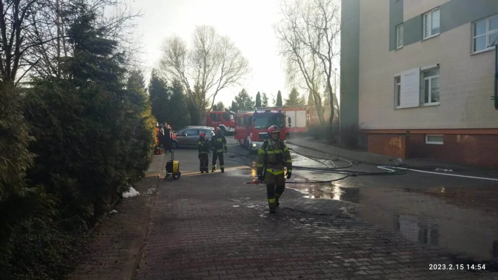 Lublin: Pożar bloku przy ul. Relaksowej. Nadzór Budowlany sprawdzi czy można tam mieszkać