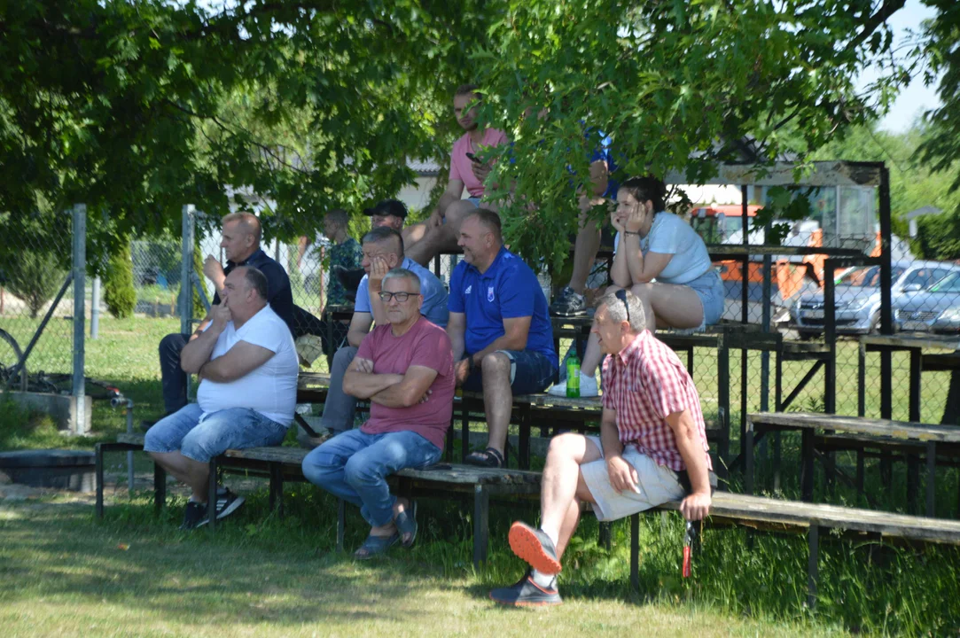 SKS Leokadiów - Amator Rososz-Leopoldów