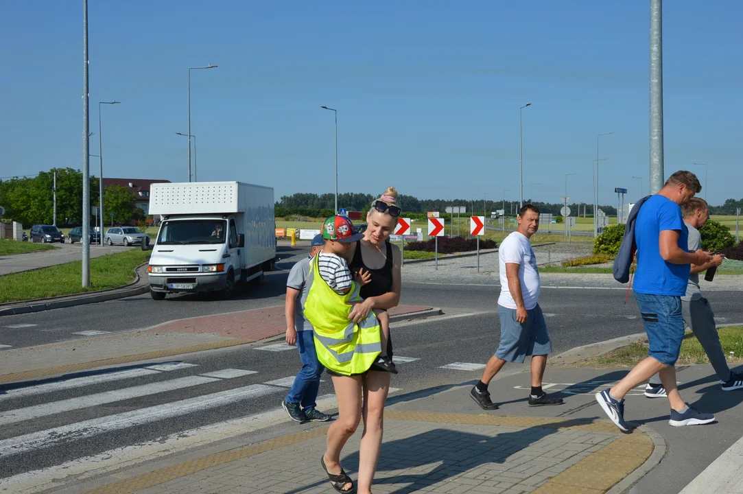 Poniedziałkowa akcja protestacyjna producentów malin w Opolu Lubelskim