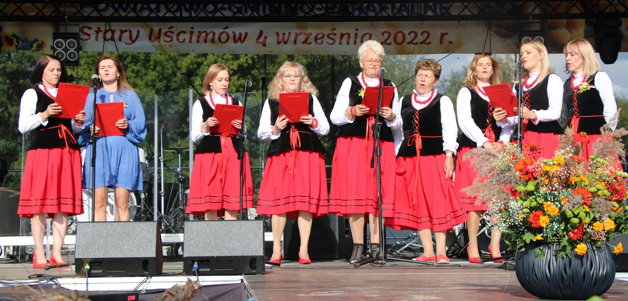 Występy i konkursy na dożynkach w Uścimowie