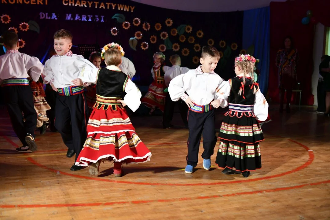 Koncert i występy artystyczne dla Marysi