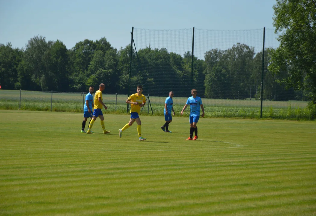 SKS Leokadiów - Amator Rososz-Leopoldów