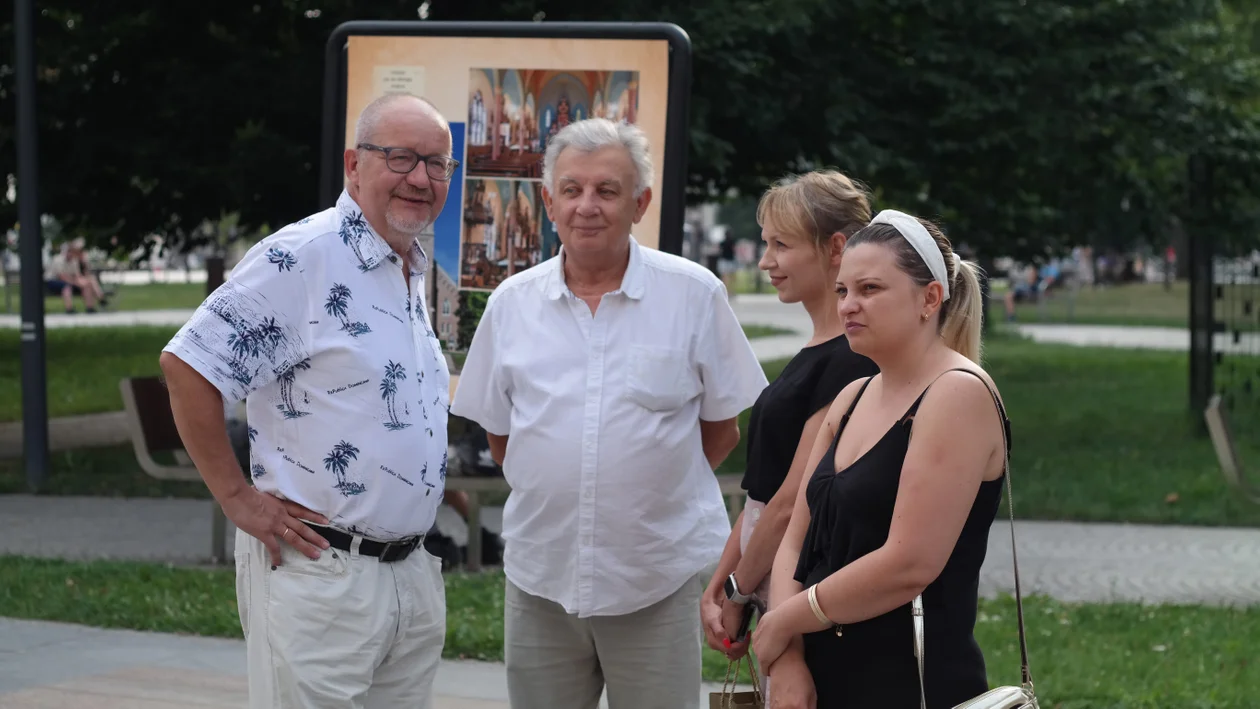 Wystawa fotografii polonijnych kościołów w centrum. To zasługa naukowców z Politechniki Lubelskiej