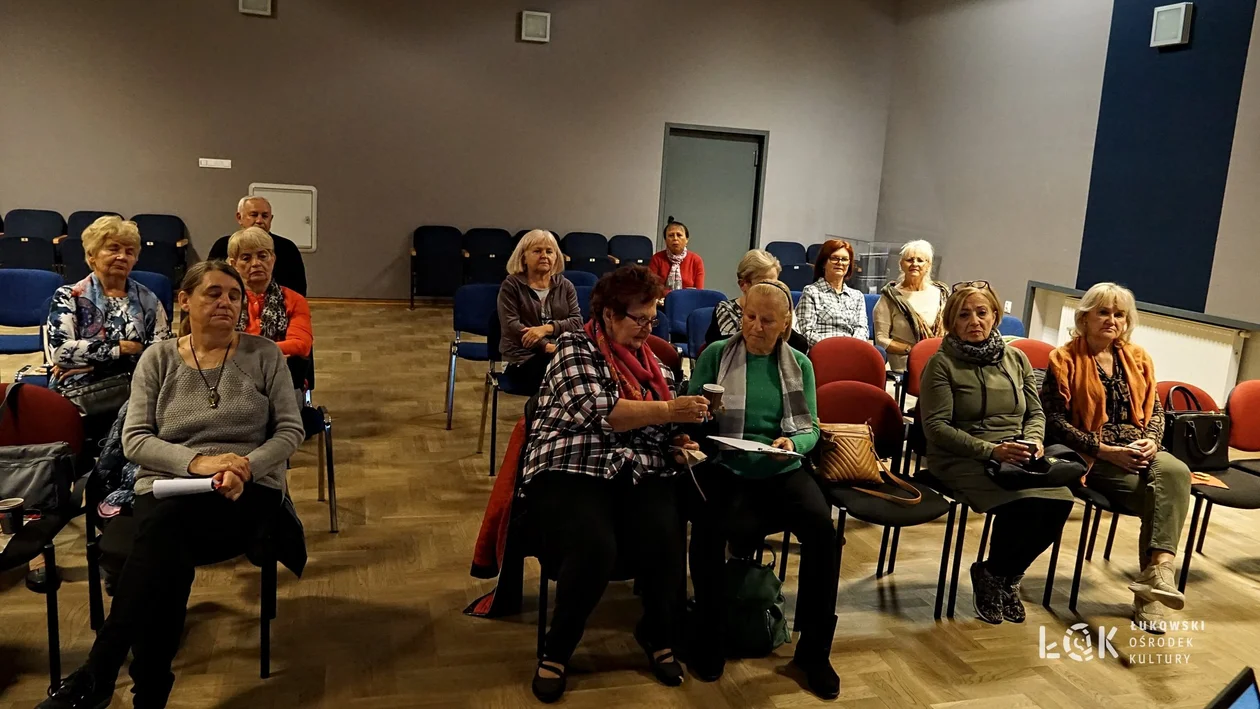 Wykład i warsztaty ŁUTW „Oznaczanie drzew i krzewów nagonasiennych”