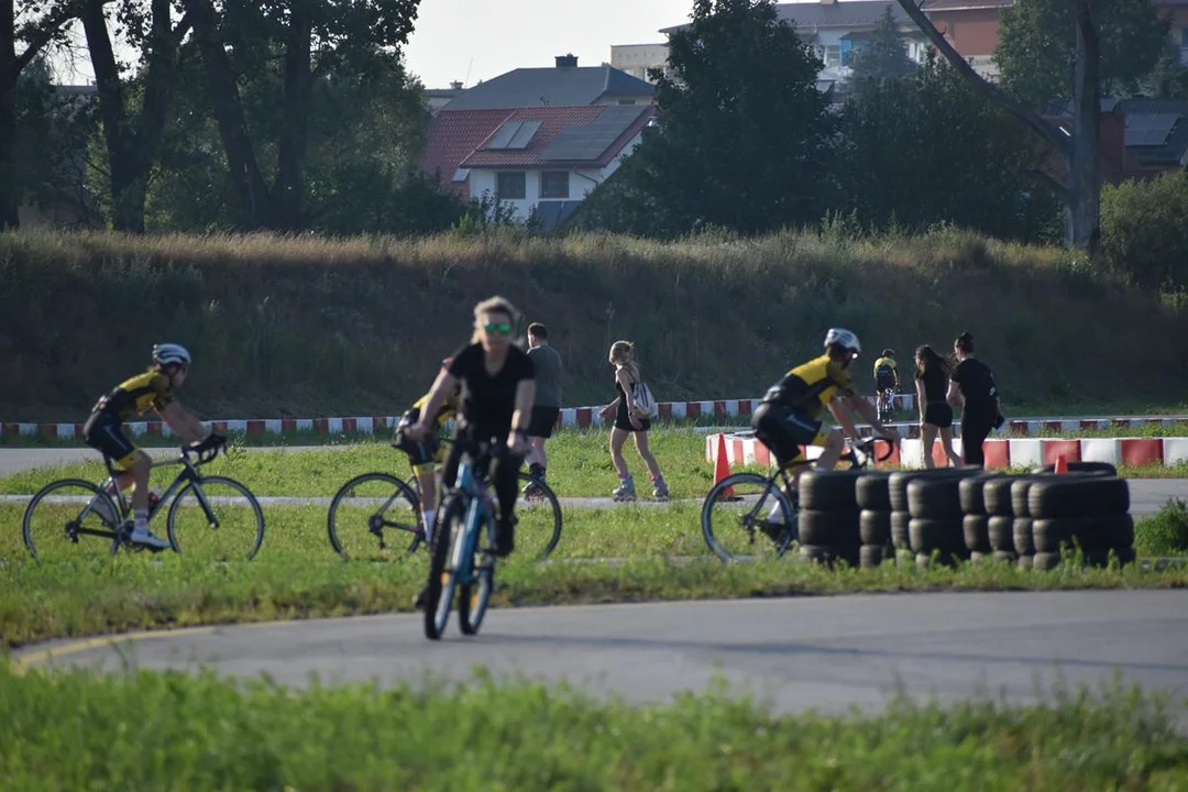 Kilometry dla Adasia nabierają rozpędu. Za nami drugi dzień akcji. Ile na liczniku? (foto) - Zdjęcie główne