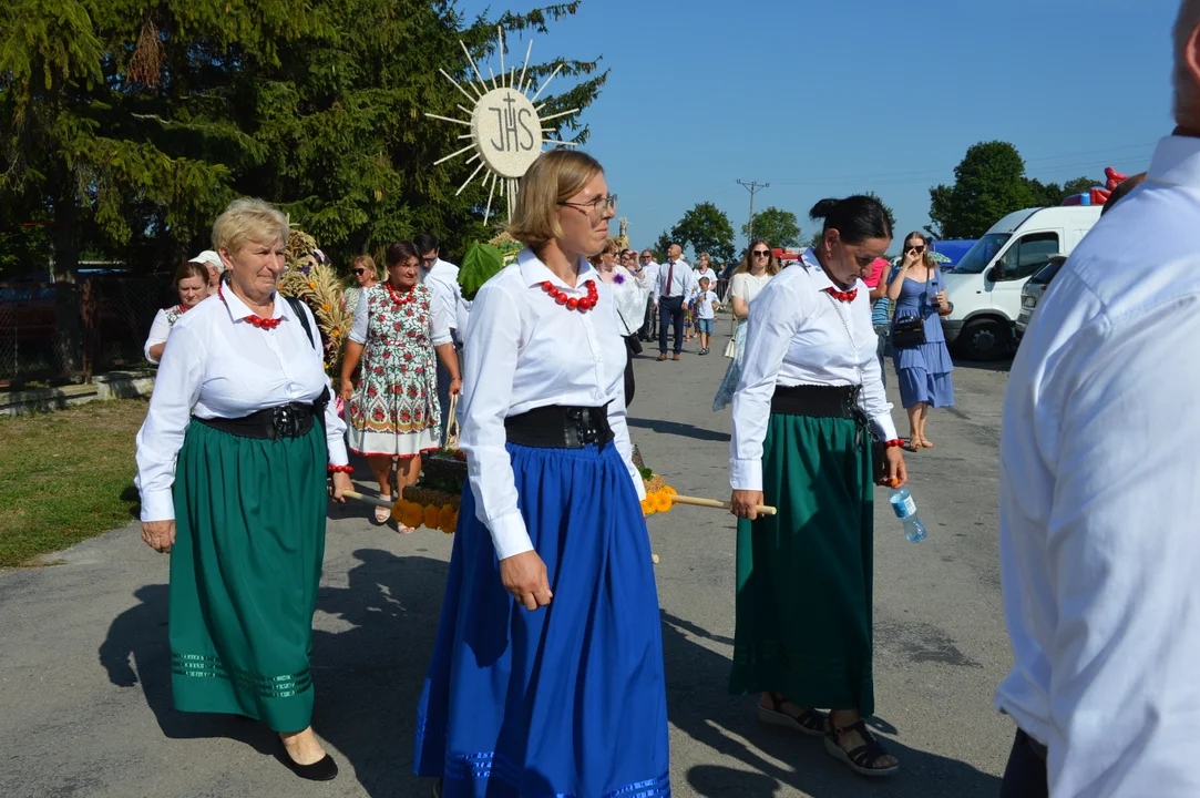 W niedzielę w Józefowie nad Wisłą odbyły się Dożynki Gminne