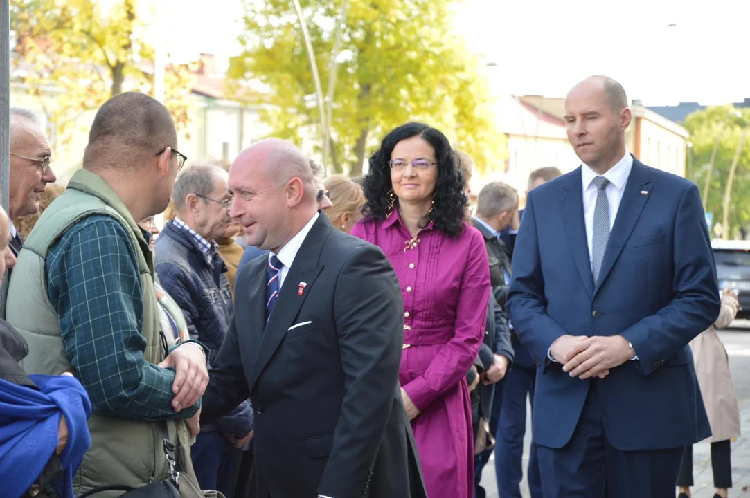 Odsłonięcie tablicy poświęconej zamordowanym Żydom z Opola Lubelskiego