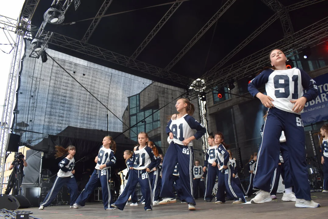 Wystartowały Dni Lubartowa. Na ludowo i tanecznie (zdjęcia, film) - Zdjęcie główne