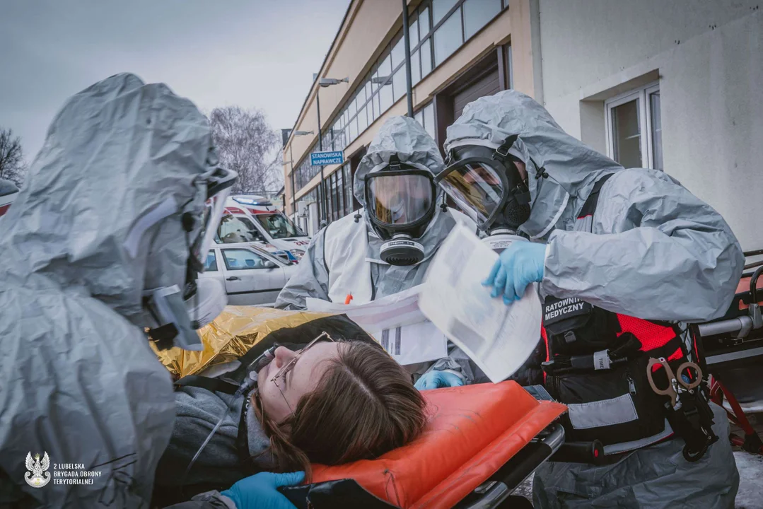 Lubelscy terytorialsi ćwiczyli na wypadek pojawienia się ogniska ptasiej grypy - Zdjęcie główne