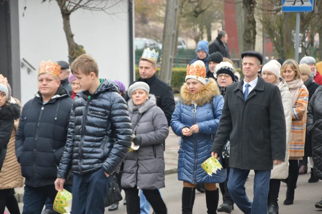 Orszak Trzech Króli przeszedł ulicami Chodla