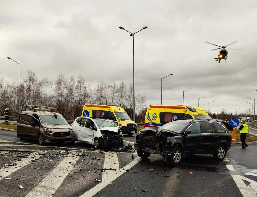 Wypadek samochodowy na obwodnicy Lubartowa. Nowe informacje - Zdjęcie główne
