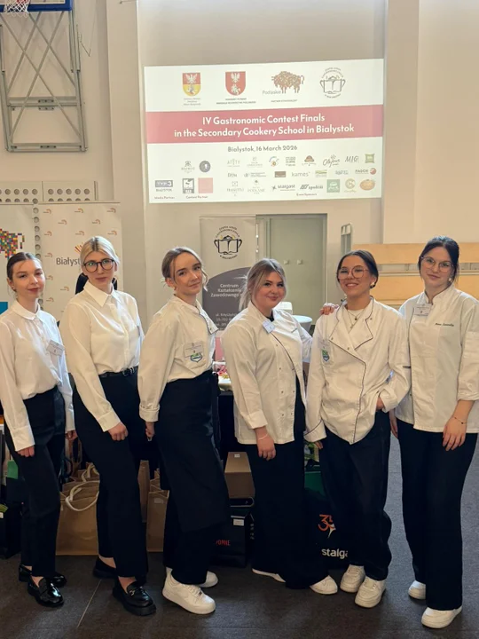 Zachwyciły jury i sięgnęły po zwycięstwo. Sukces uczennic Dwójki w międzynarodowym konkursie gastronomicznym