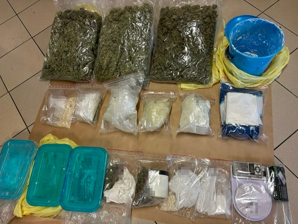 Biała Podlaska: Ponad 7,5 kg narkotyków u 44-latka. Mężczyzna w areszcie