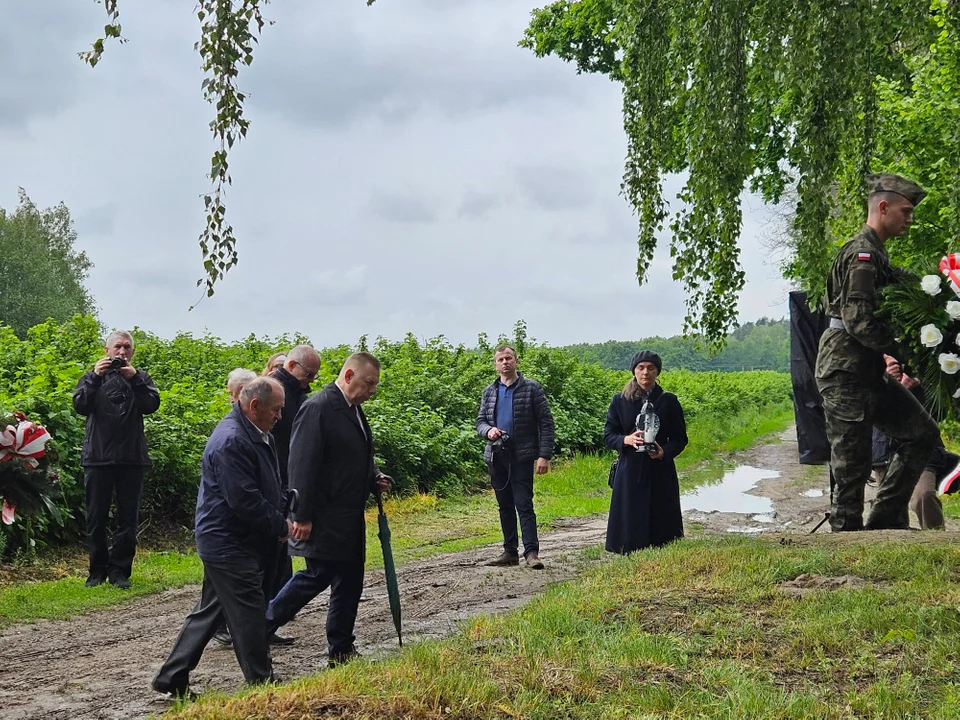 W hołdzie bohaterom „Orlika” – 80. rocznica bitwy w Lesie Stockim uczczona z należną powagą [GALERIA]