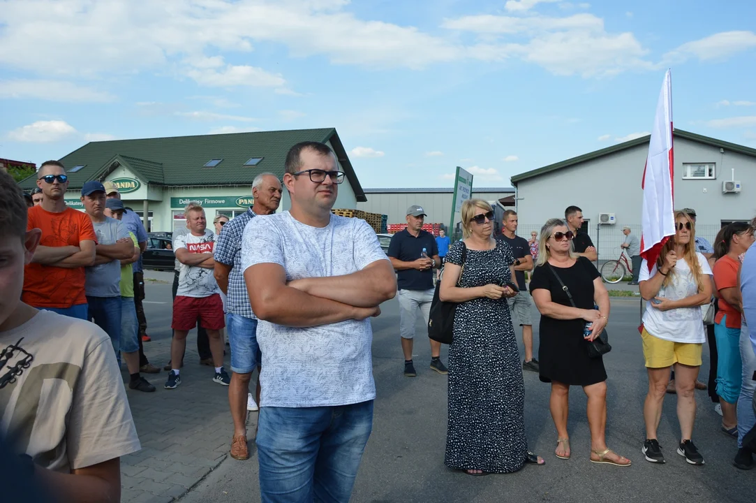 Protest producentów malin w Opolu Lubelskim