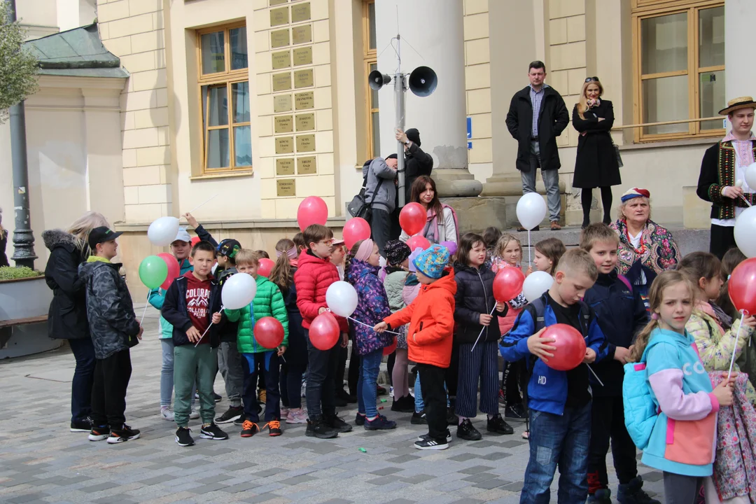 Korowód rozpoczął Dzień Solidarności Międzypokoleniowej w Lublinie