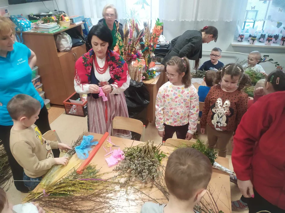 Warsztaty wielkanocne w szkole w Starych Kobiałkach