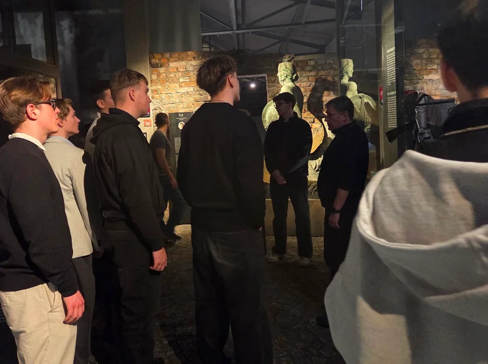 Wycieczka II LO do Warszawy