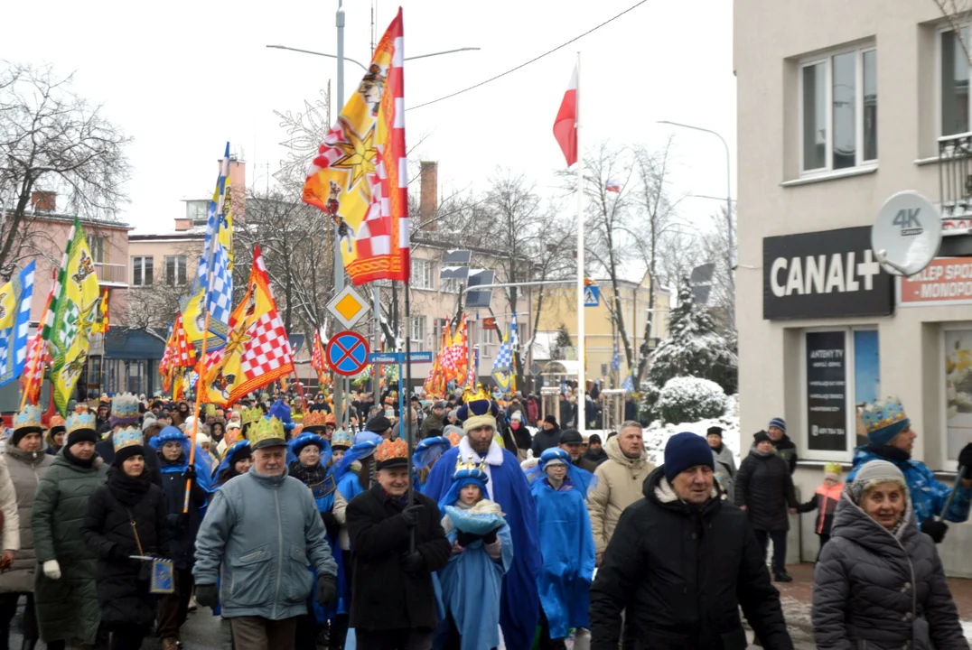 Wędrowaliśmy w Orszaku Trzech Króli ulicami Łukowa (zdjęcia) - Zdjęcie główne