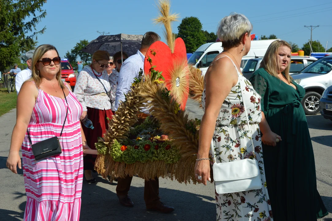 W niedzielę w Józefowie nad Wisłą odbyły się Dożynki Gminne