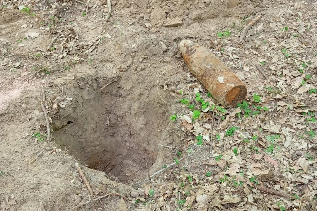 Lubelskie: Poszukiwania z wykrywaczem zakończone niebezpiecznym odkryciem. Wezwano saperów