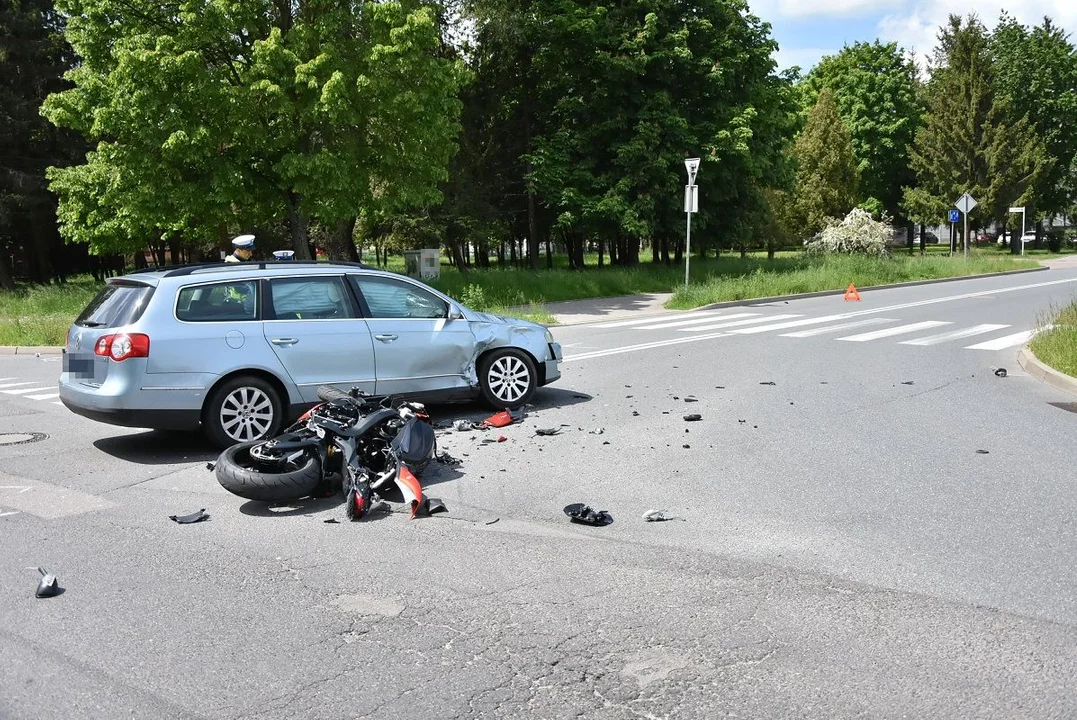Dwóch motocyklistów w szpitalu po wypadkach na bialskich drogach. Nastolatek bez "prawka"