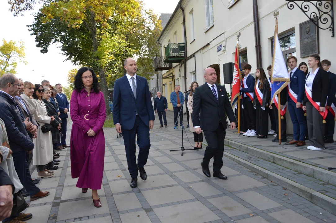 Odsłonięcie tablicy poświęconej zamordowanym Żydom z Opola Lubelskiego