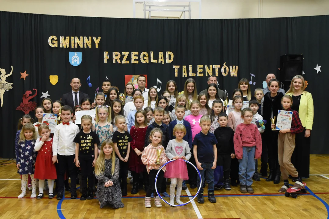 Ale zdolni młodzi ludzie! Gminny Przegląd Talentów w Krzywdzie - Zdjęcie główne