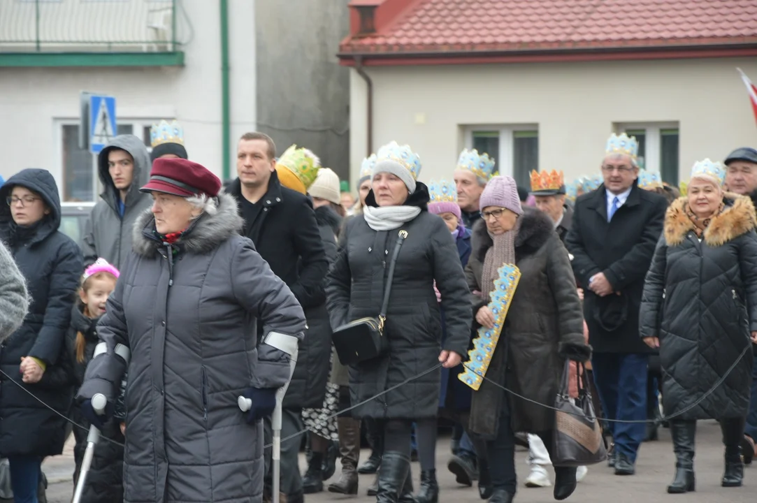 Orszak Trzech Króli przeszedł ulicami Chodla