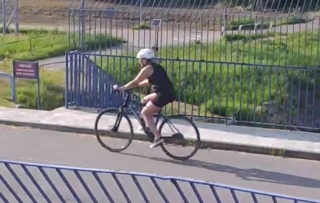 Lublin: Rowerzystka zderzyła się z dzieckiem i odjechała. 6-latka w szpitalu, kobiety szuka policja