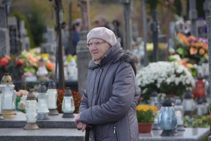 Uroczystości Wszystkich Świętych na cmentarzu w Radoryżu Kościelnym