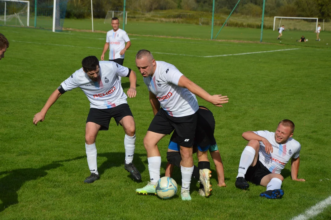 Mecz KKS Orły II Kazimierz ze Stacją Nałęczów