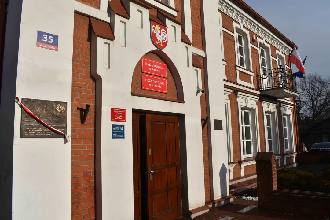 Jutro sesja w Kurowie. Co w harmonogramie obrad? - Zdjęcie główne