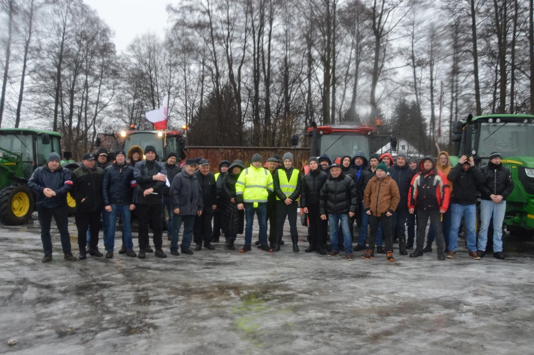 Protest rolników w powiecie puławskim (zdjęcia) - Zdjęcie główne