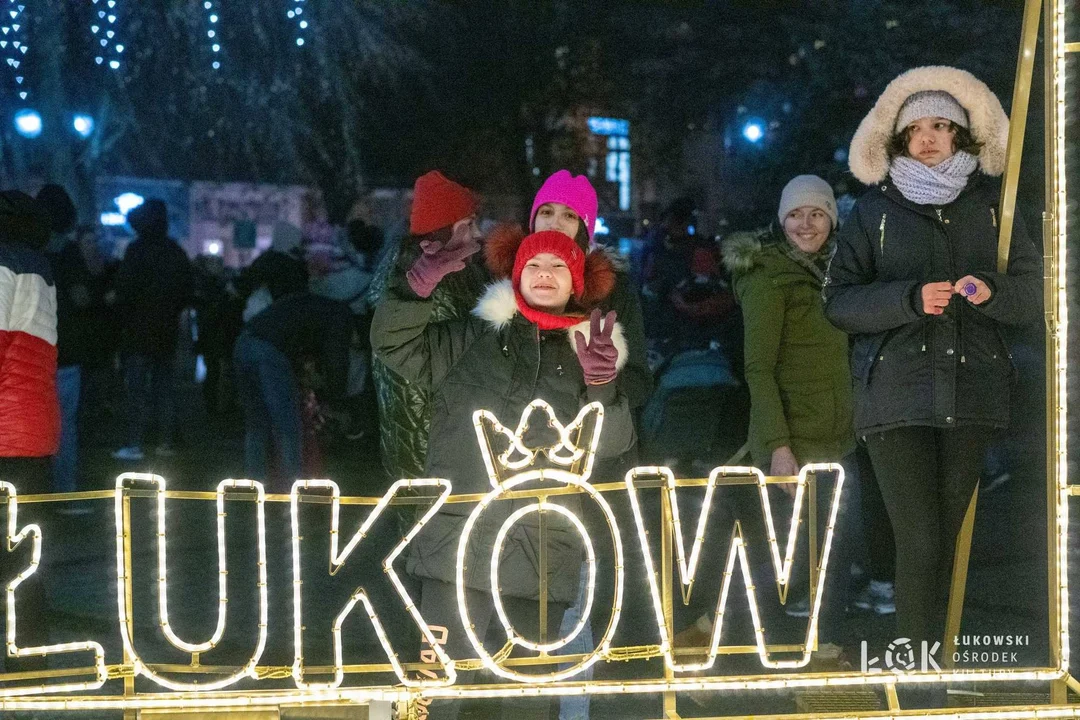 Warsztaty i konkursy podczas imprezy „W Świątecznej Krainie 2022” (ZDJĘCIA).